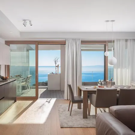 Blue Maris Luxe * ספליט